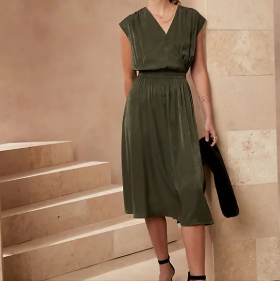 green emerald velvet dress Saloni - Bianca Dress